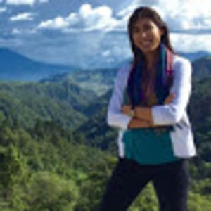 Meet your Posher, Cassandra